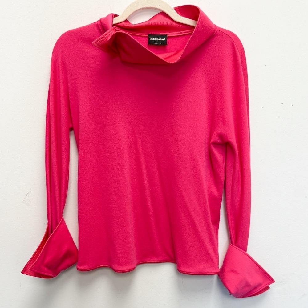 Giorgio Armani Fuchsia structured abstract top